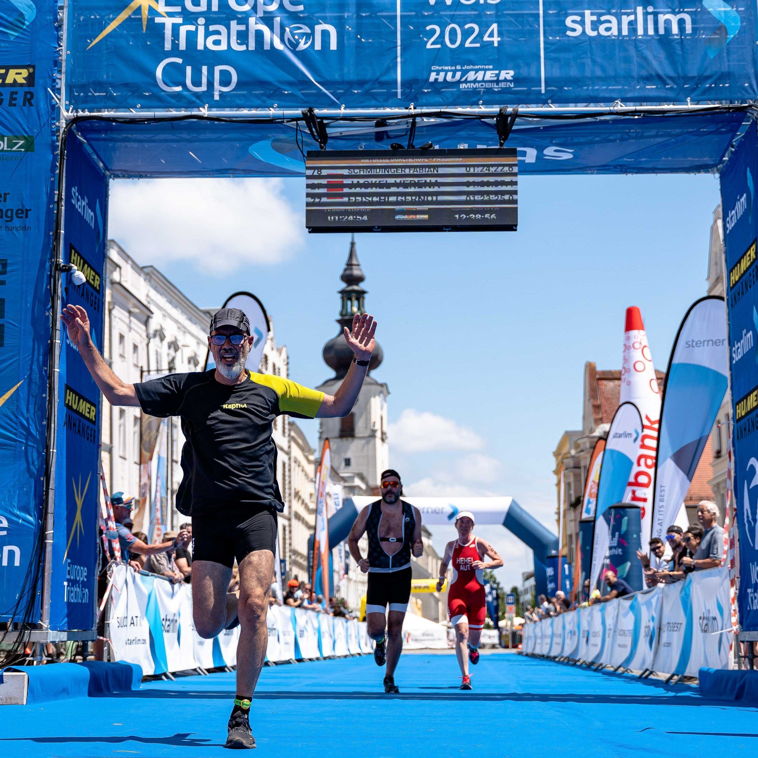 Age Group Athlet im Ziel